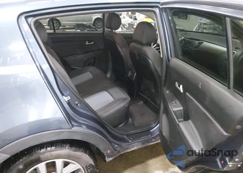 2015 Kia Sportage Lx z USA, uszkodzony, nr VIN KNDPBCACXF7722451